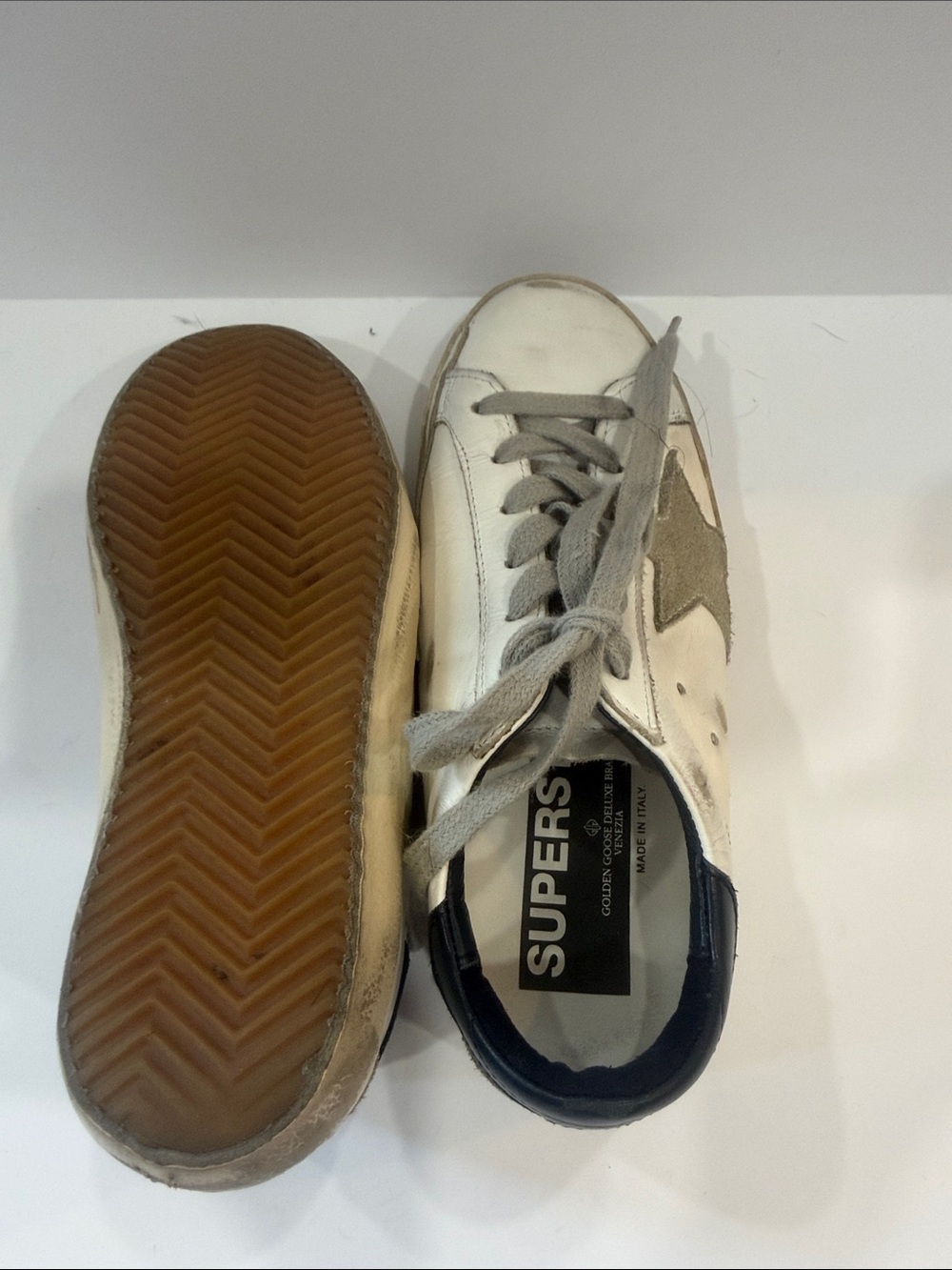 Golden Goose White Leather women’s Sneakers with Gray Accents - Picture 4 of 5